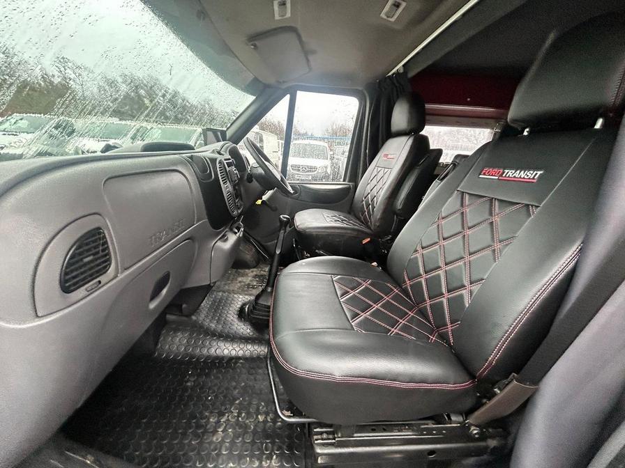 2004 Ford Transit – Model: Transit 300 SWB TD – LD04VYV