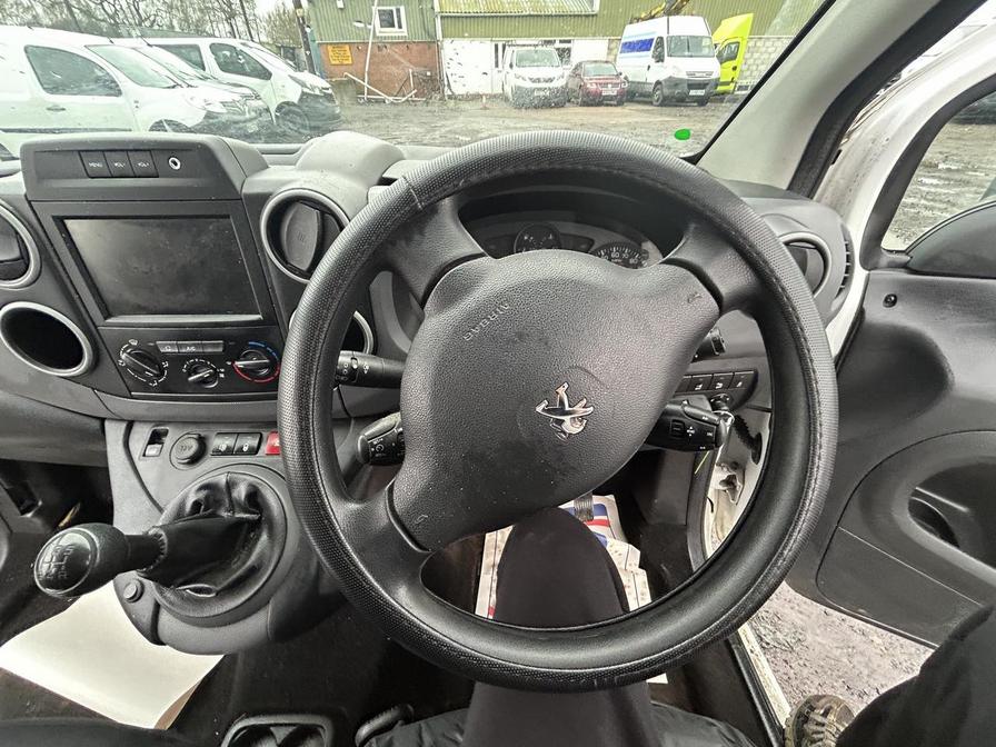 2018 Peugeot Partner – Model: Partner Professional L1 Blue HDi – MW67XPU