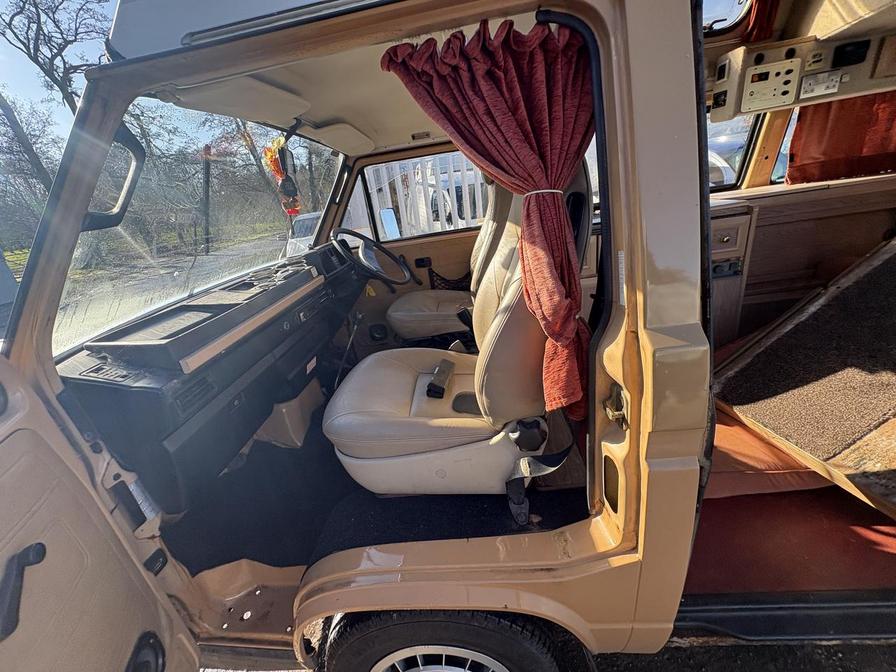 1990   – Model:  – G114TFT