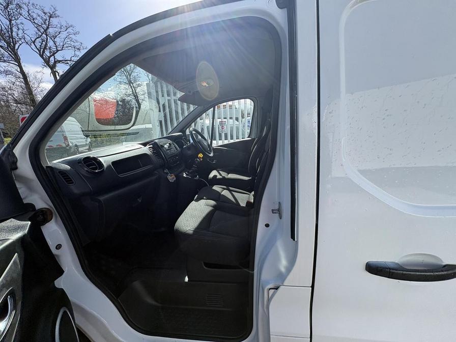 2018 Vauxhall Vivaro – Model: Vivaro  2900 Sportive CDTi – DV18SBY