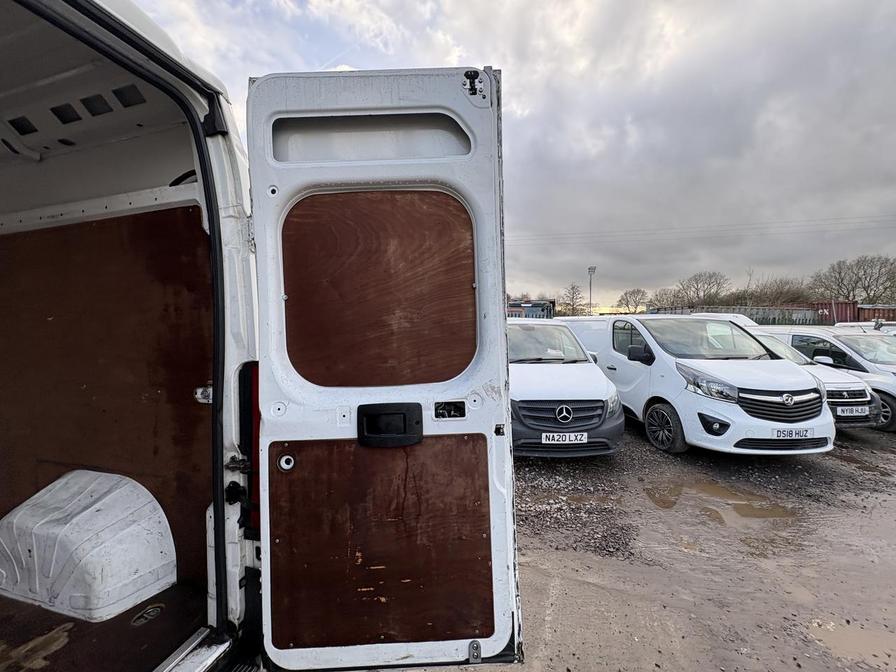 2020 Citroen Relay – Model: Relay 35 L3H2 Enterprise Blue HDi S/S – LT20UVS