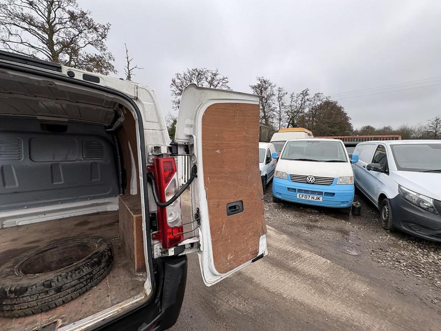 2016 Peugeot Expert – Model: Expert 1000 L1H1 Professional HDi – LF66XRK