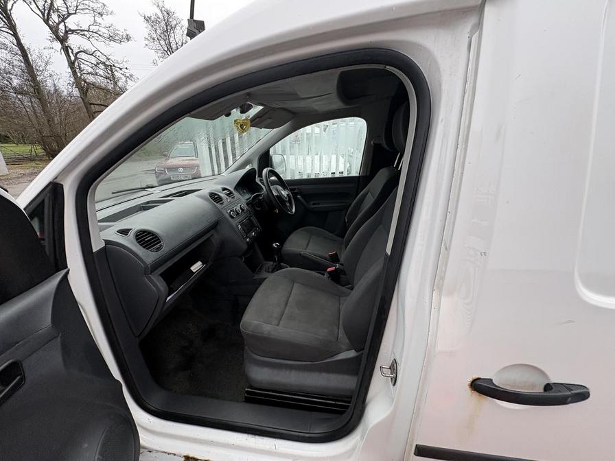 2014 Volkswagen Caddy MaxI – Model: Caddy Maxi C20 Startline TDI BlueMotion Technology – BJ14NCV