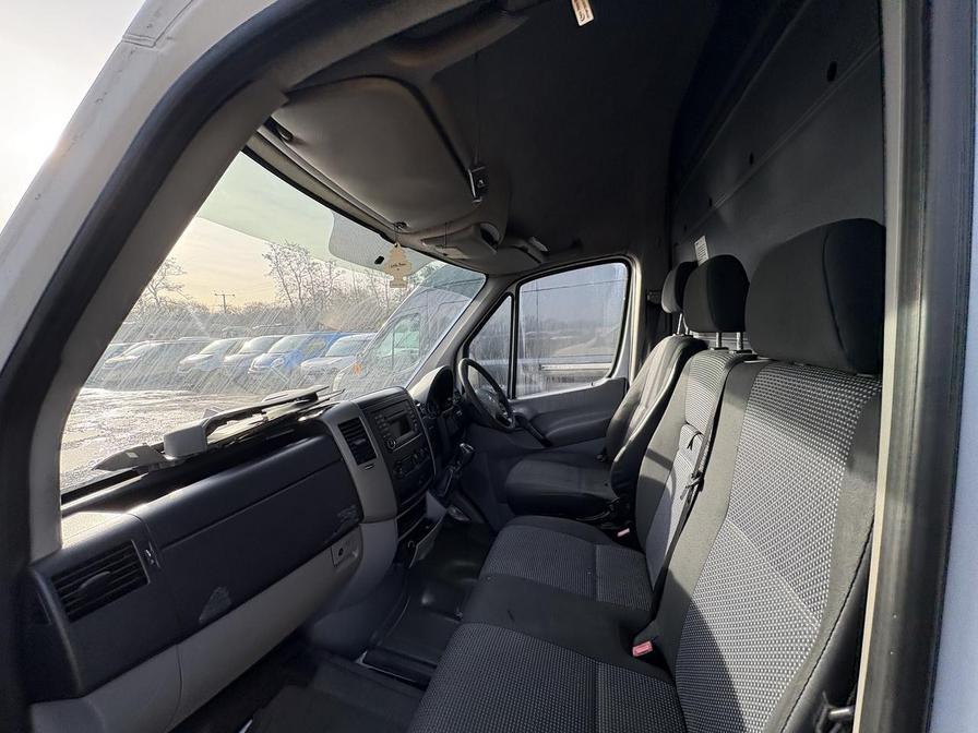 2011 Mercedes-Benz Sprinter – Model: Sprinter 313 CDI – YE60VLM