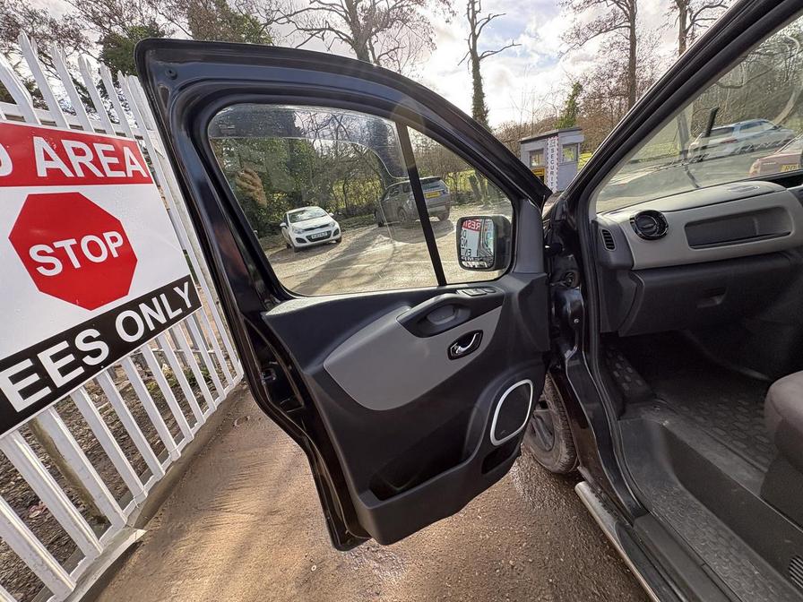 2017 Renault Trafic – Model: Trafic SL27 Energy Formula Edition dCi – DN67AXP
