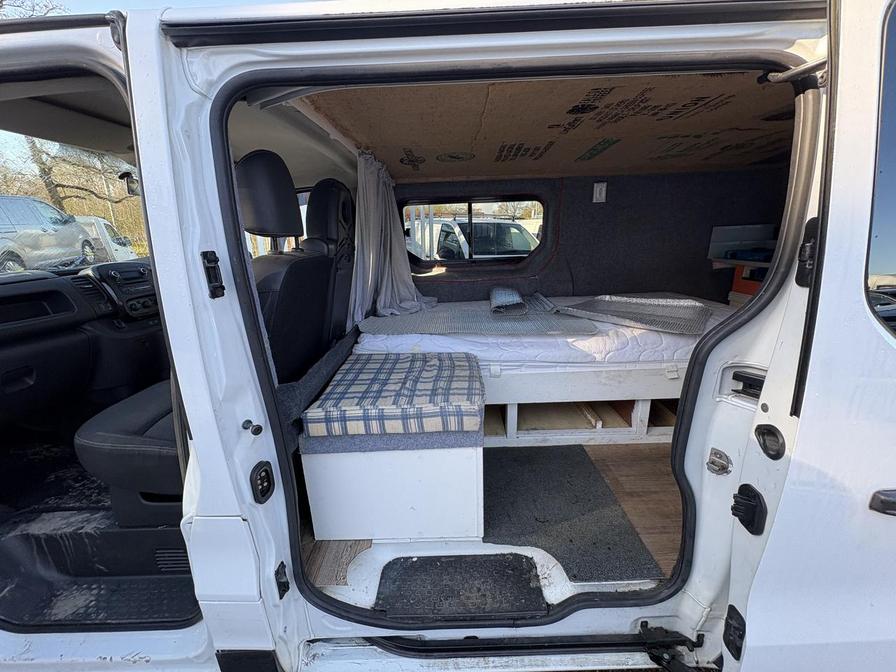 2018 Vauxhall Vivaro – Model: Vivaro  2900 Sportive CDTi – DV18SJO