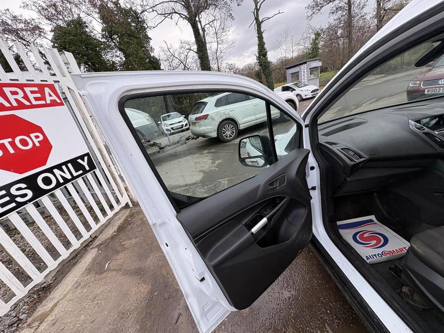 2018 Ford Transit Connect – Model: Transit Connect 230 – YR18KVD