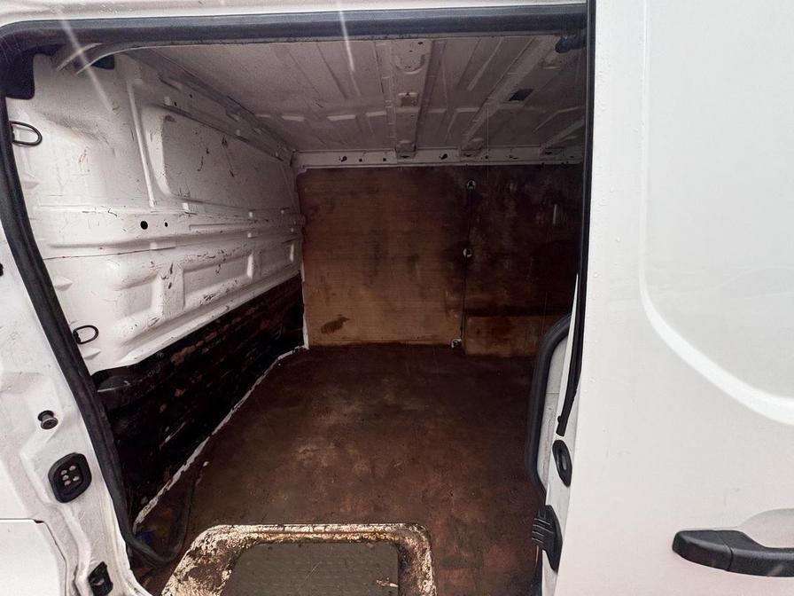 2021 Renault Trafic – Model: Trafic SL28 Business Energy dCi – SB21EKV