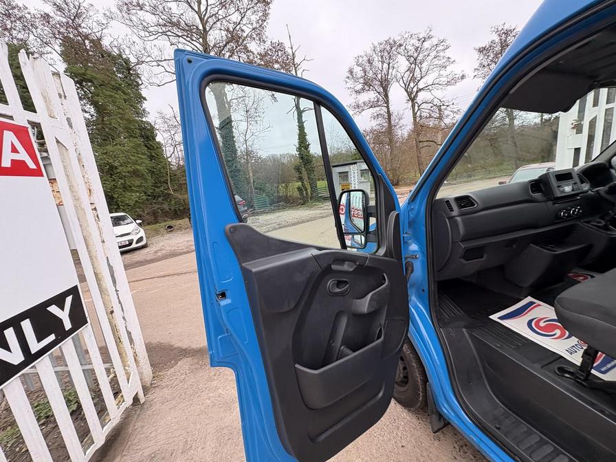 2019 Renault Master – Model: Master MM35 Business Energy dCi – YE69ROH