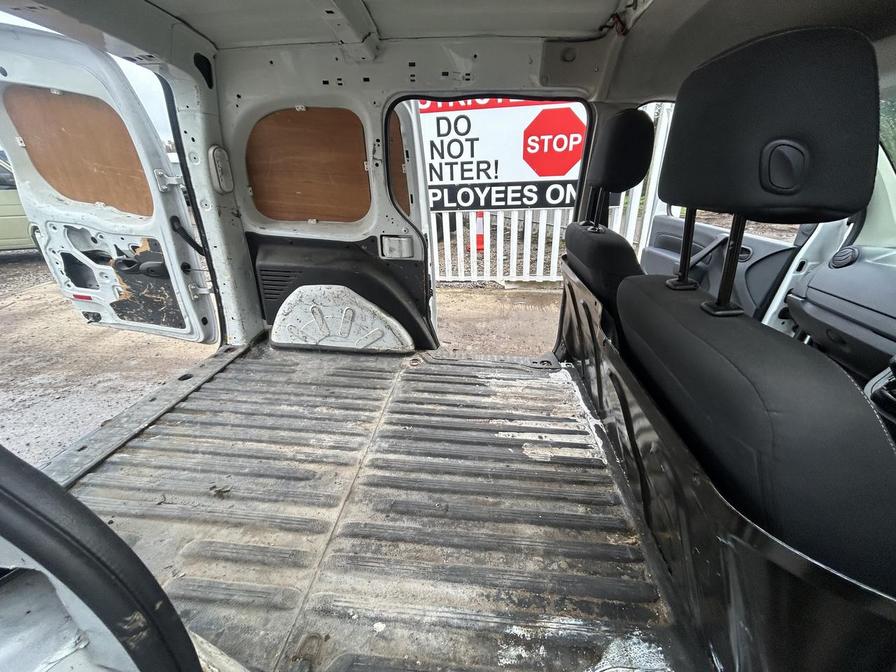 2015 Mercedes-Benz Citan – Model: Citan 109 CDi BlueEfficiency – SB15UBA