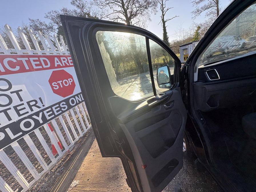 2019 Ford Transit Custom – Model: Transit Custom 300 Limited EcoBlue – MF69DYP