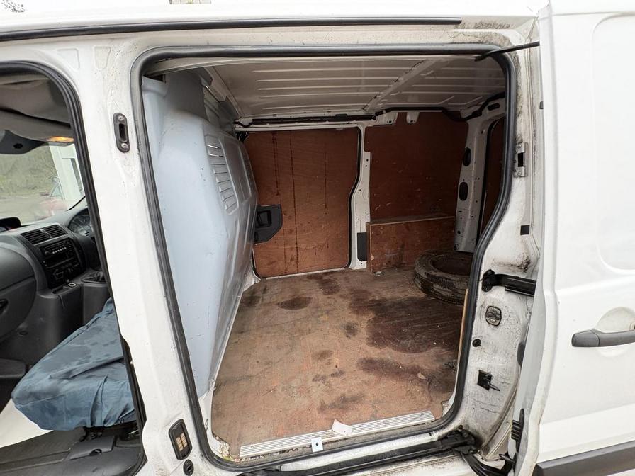 2016 Peugeot Expert – Model: Expert 1000 L1H1 Professional HDi – LF66XRK