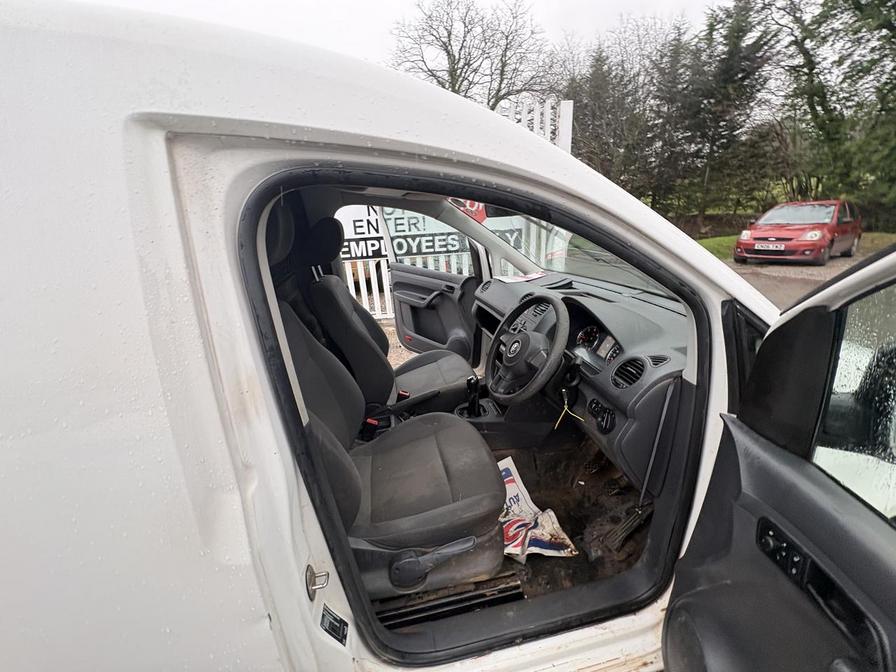 2015 Volkswagen Caddy – Model: Caddy C20 Startline TDI – GL15VGE