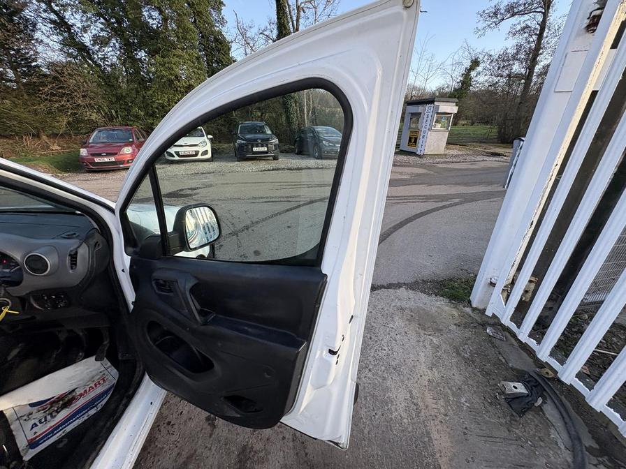 2016 Citroen Berlingo – Model: Berlingo 625 Enterprise HDI – OV16HYM