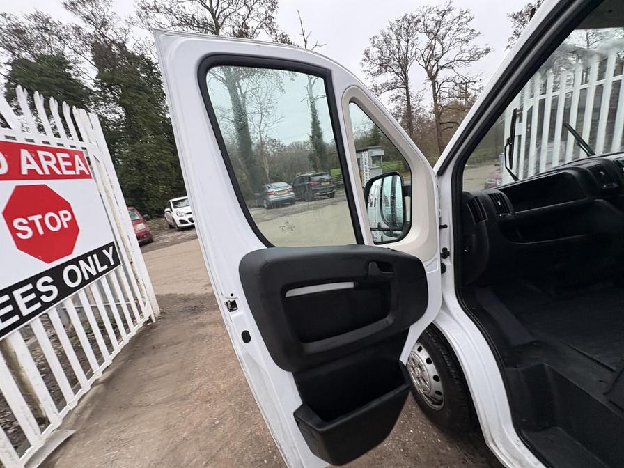 2022 Citroen Relay – Model: Relay 35 L2H2 Enterprise Blue HDi S/S – MJ72VTM