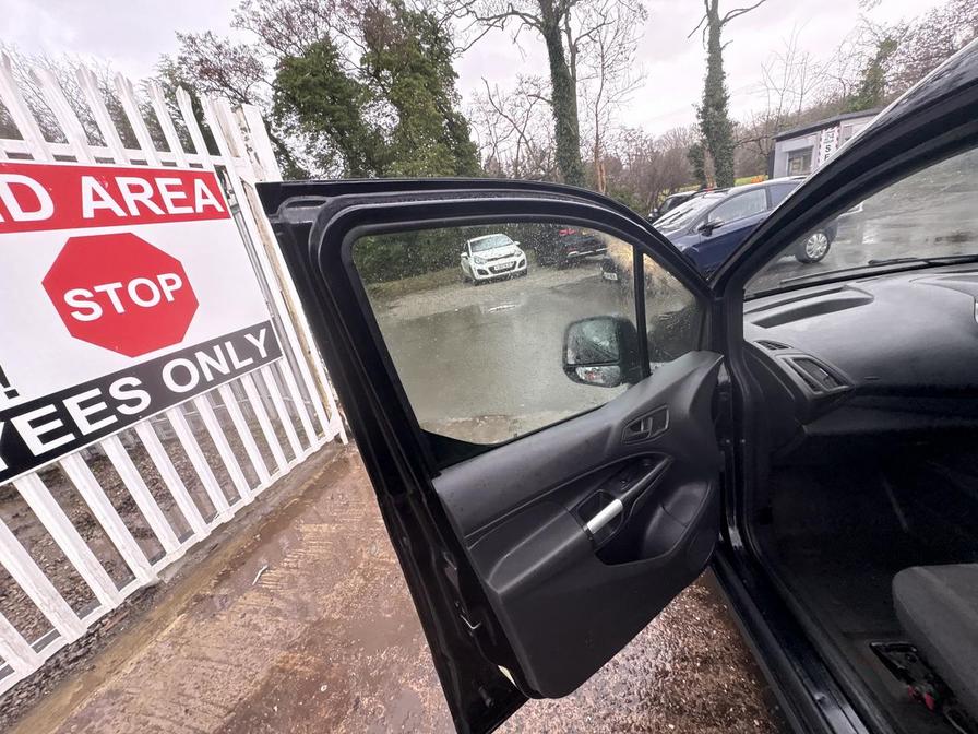 2015 Ford Transit Connect – Model: Transit Connect 200 Trend – YP15LYZ