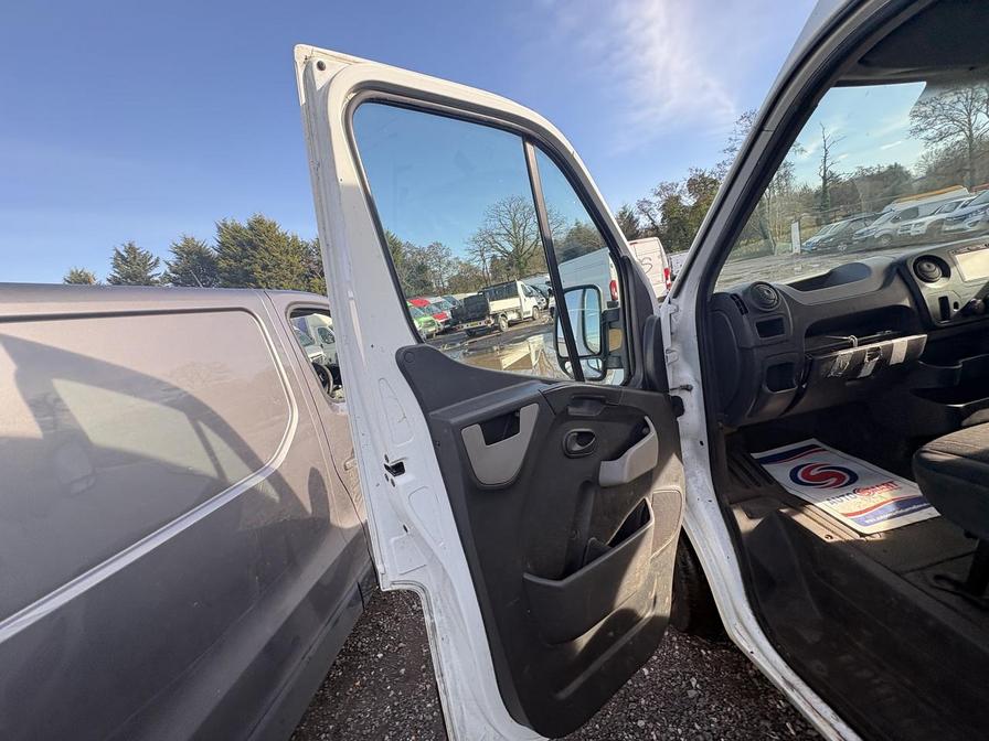 2016 Vauxhall Movano – Model: Movano F3500 L3H3 CDTI – WD16ZRU