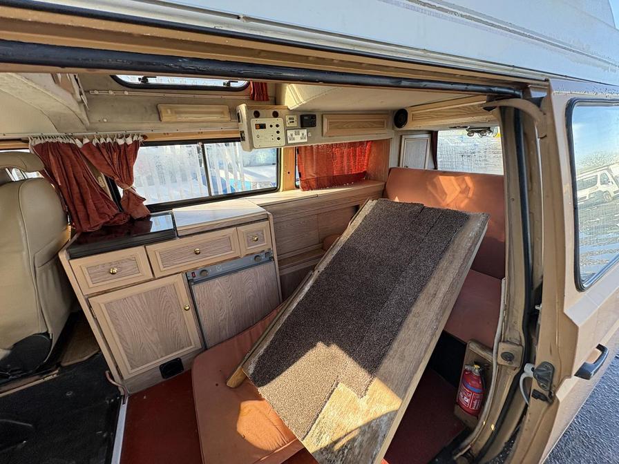 1990   – Model:  – G114TFT