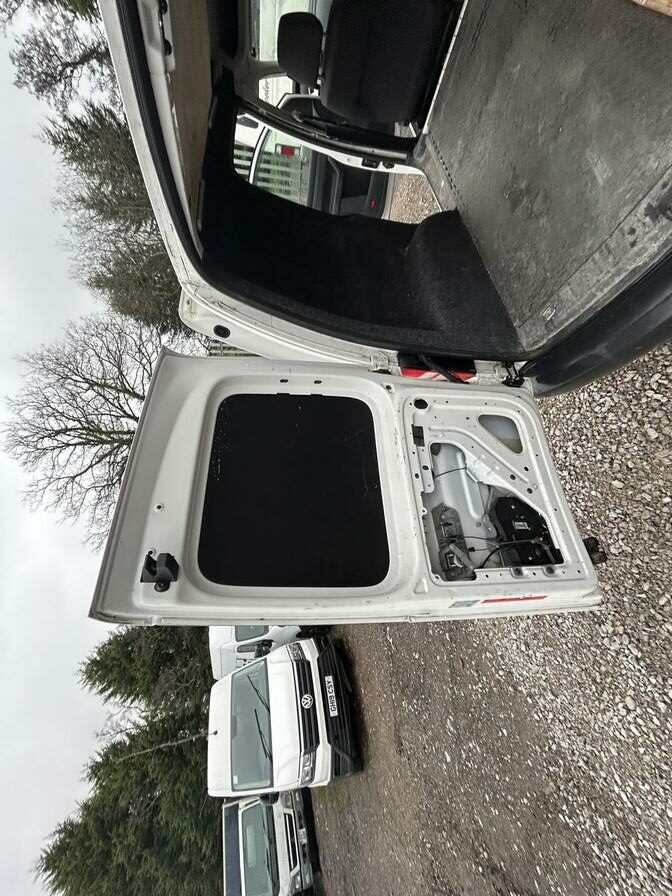 2014 Volkswagen Caddy – Model: Caddy C20 Startline TDI BlueMotion Technology – VN64KJV