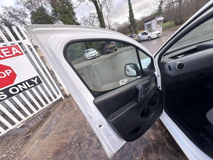 2016 Peugeot Partner – Model: Partner CRC HDi – PJ16PPK