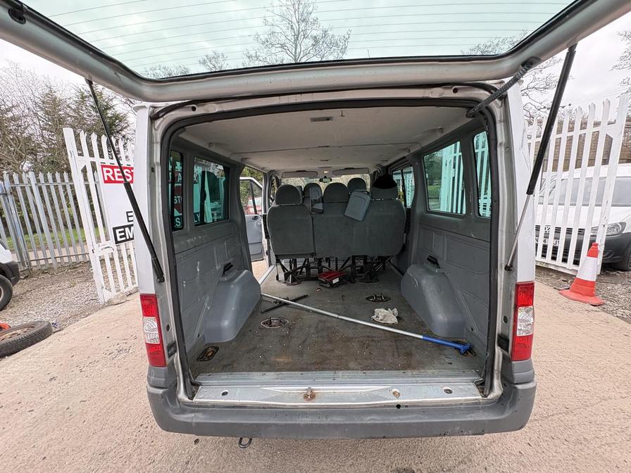 2010 Ford Tourneo – Model: Transit 115 Tourneo T280 SWB Trend – LR60HWC