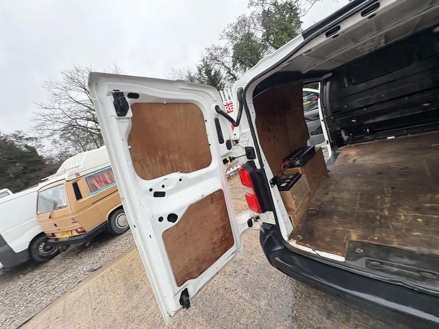 2017 Peugeot Expert – Model: Expert Professional Long Blue HDi – KU67VZZ