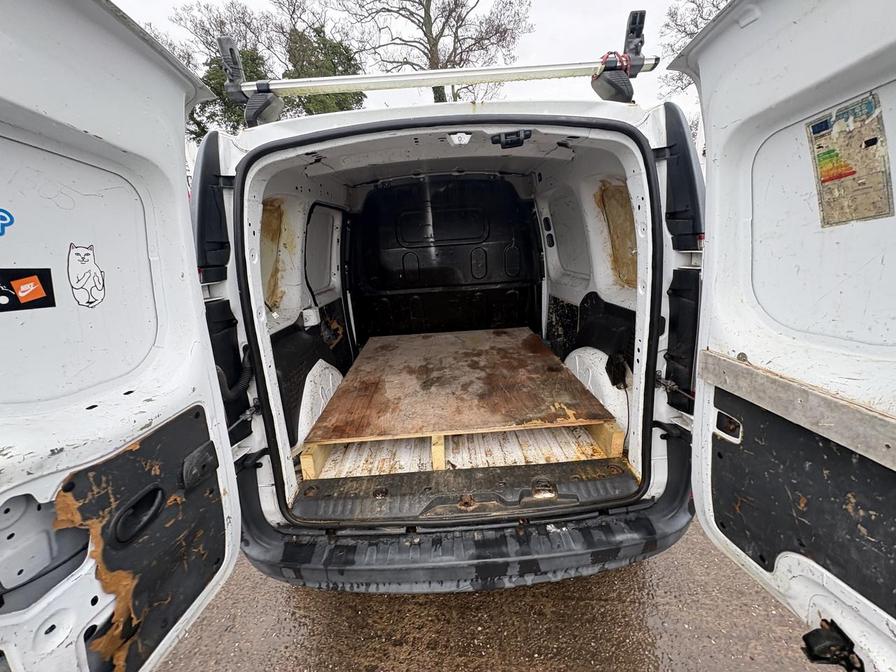 2015 Renault Kangoo – Model: Kangoo ML19 Business Energy dCi – LP65MXY