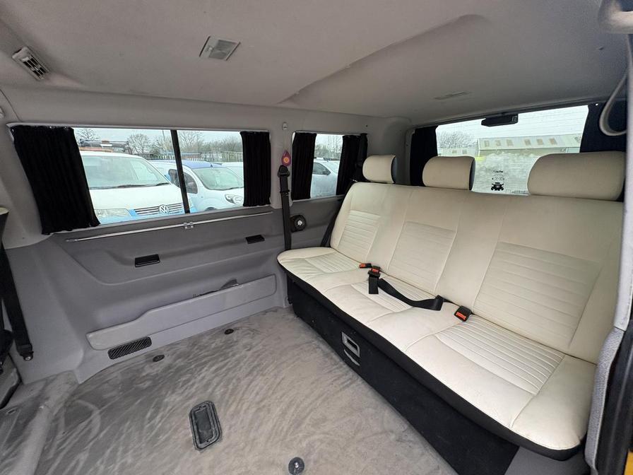 1997 Volkswagen Caravelle – Model: Caravelle Auto SWB – R639PBW