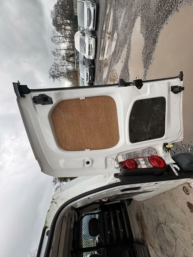 2017 Peugeot Partner – Model: Partner S L2 Blue HDi – NU67TVN