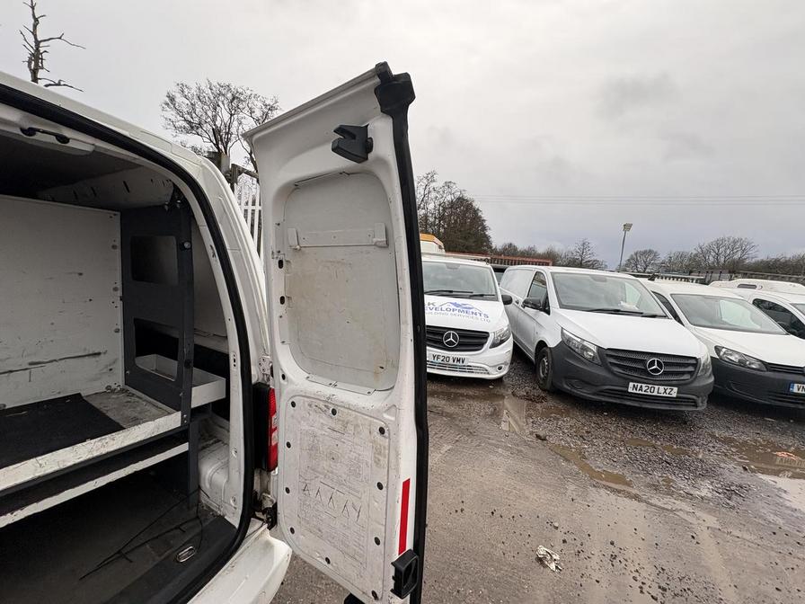 2014 Volkswagen Caddy MaxI – Model: Caddy Maxi C20 Startline TDI BlueMotion Technology – BJ14NCV