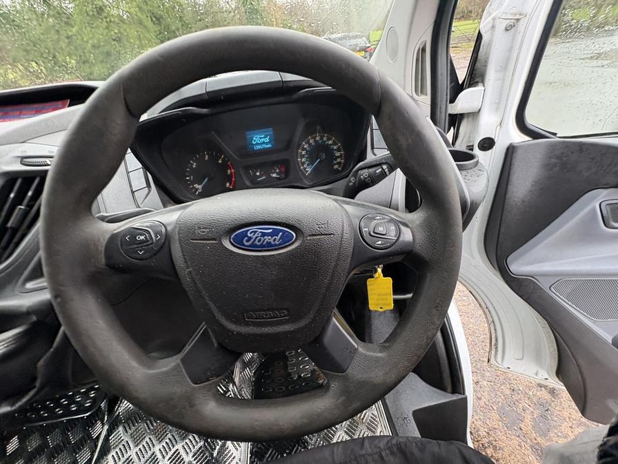 2014 Ford Transit Custom – Model: Transit Custom 290 E-Tech – HN14RKO