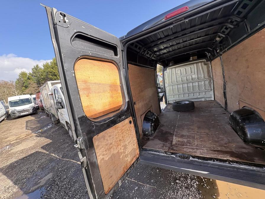 2014 Citroen Relay – Model: Relay 35 L3H2 Enterprise e-HDi – KS14UYE