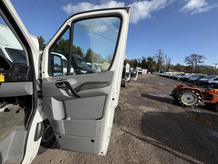 2015 Volkswagen Crafter – Model: Crafter CR35 TDI – GJ15WCW