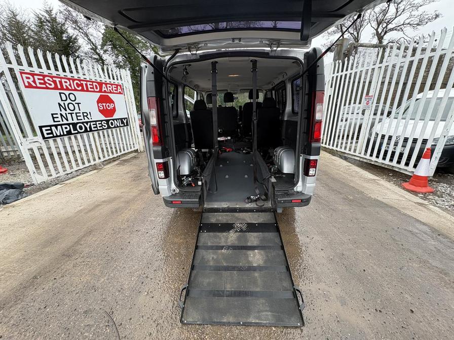 2016 Vauxhall Vivaro Combi – Model: Vivaro CDTi – NV16JCU