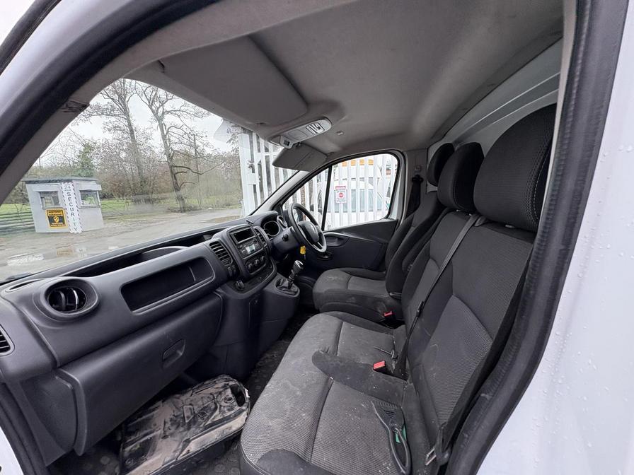 2019 Renault Trafic – Model: Trafic SL28 Business Energy dCi – YL69FVB