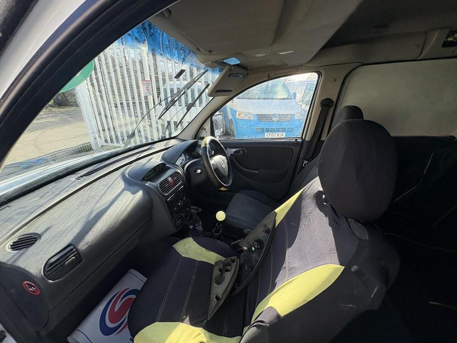 2007 Vauxhall Combo – Model: Combo 2000 CDTi 16v – FP07KFR