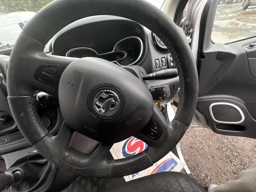 2017 Vauxhall Vivaro – Model: Vivaro  2700 Sportive CDTI – SA17THU