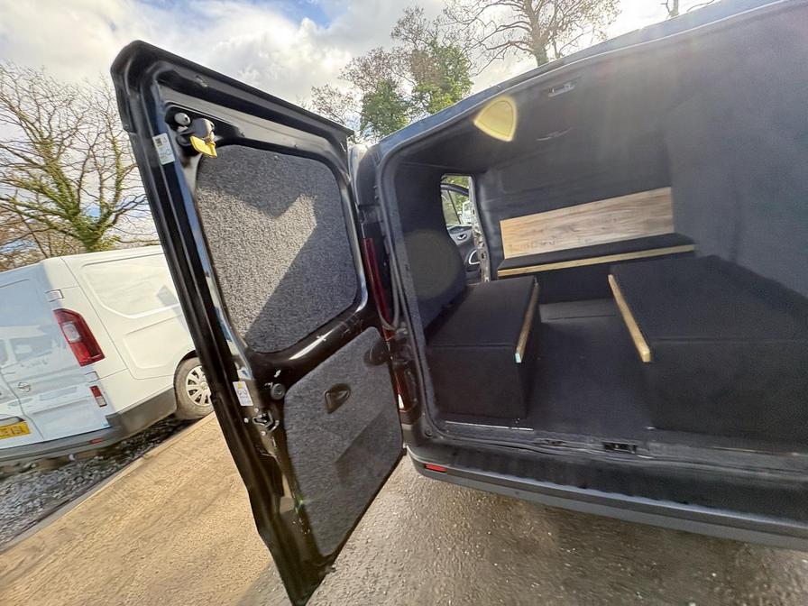 2017 Renault Trafic – Model: Trafic SL27 Energy Formula Edition dCi – DN67AXP