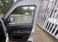 2016 Vauxhall Combo – Model: Combo 2000 L1H1 CDTi S/S Sport – LG66UTS