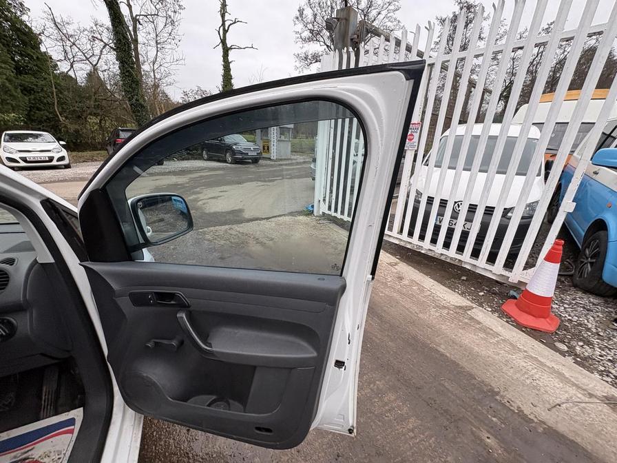 2011 Volkswagen Caddy – Model: Caddy C20 TDI 102 – RO11VHF