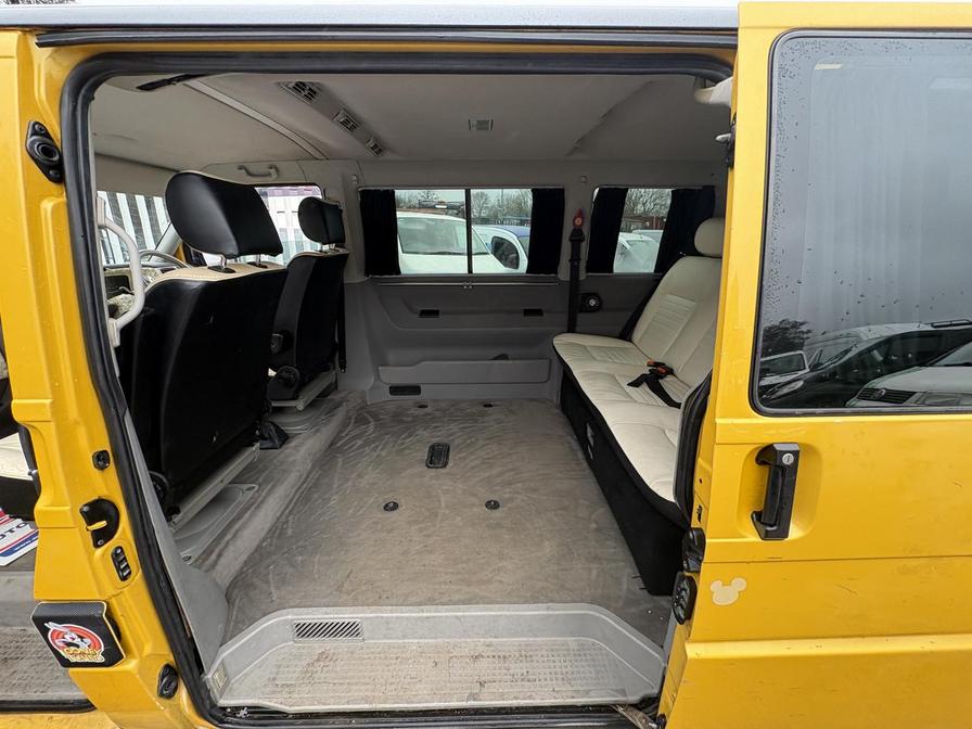 1997 Volkswagen Caravelle – Model: Caravelle Auto SWB – R639PBW