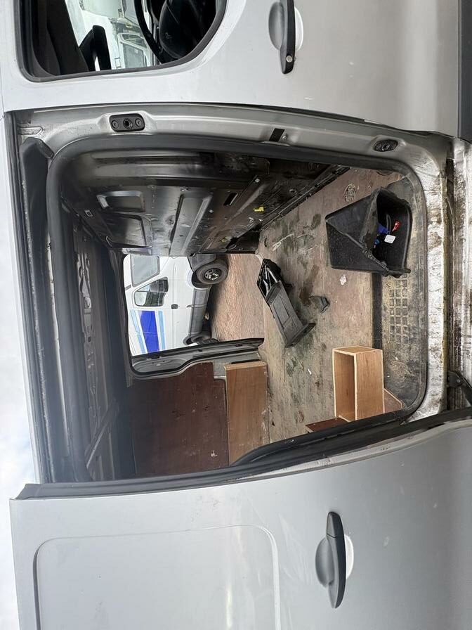 2018 Peugeot Expert – Model: Expert Professional Long Blue HDi – LN68XAX/C11LMT