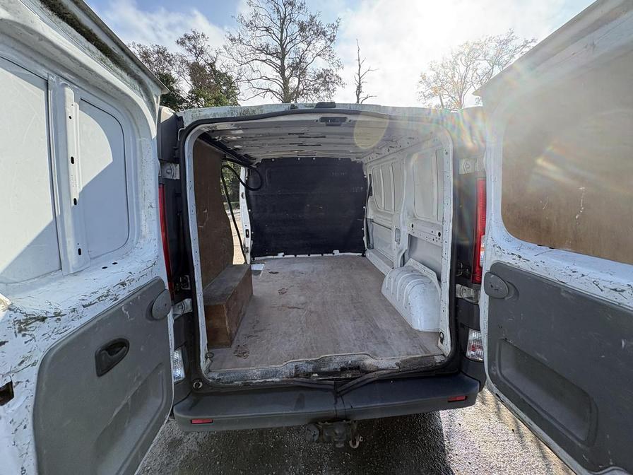 2008 Vauxhall Vivaro – Model: Vivaro  2900 CDTI SWB – EX58FXB