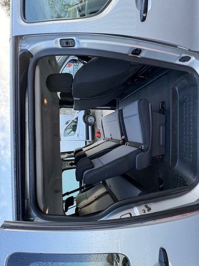 2019 Peugeot Expert – Model: Expert Combi Blue HDi S/S – GK19VXB