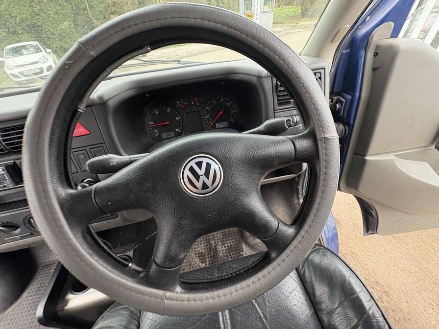 2003 Volkswagen Transporter – Model: Transporter TDI SWB – WG52FDE