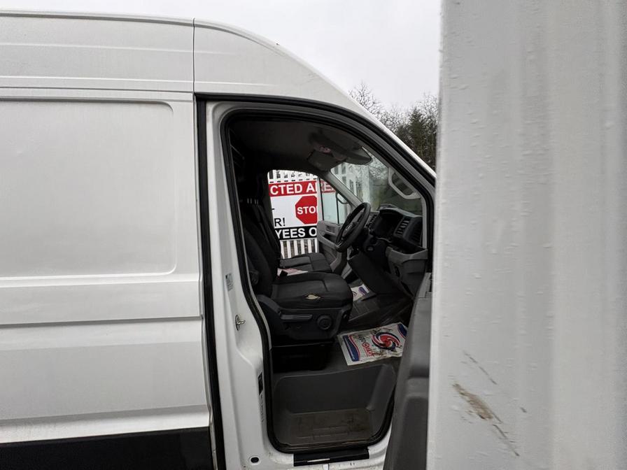 2018 Volkswagen Crafter – Model: Crafter CR50 Highline TDI Auto – LM68KWH