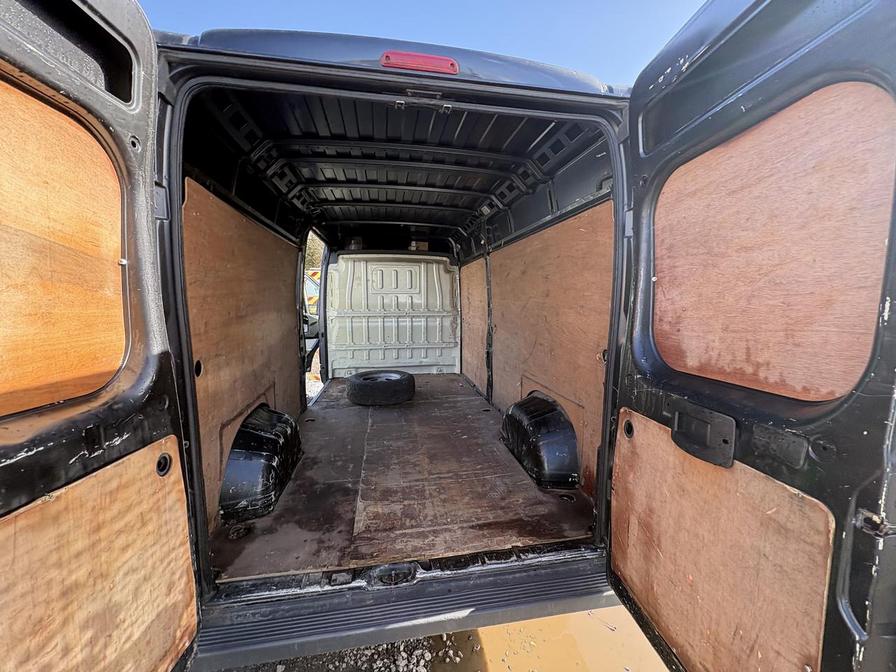 2014 Citroen Relay – Model: Relay 35 L3H2 Enterprise e-HDi – KS14UYE