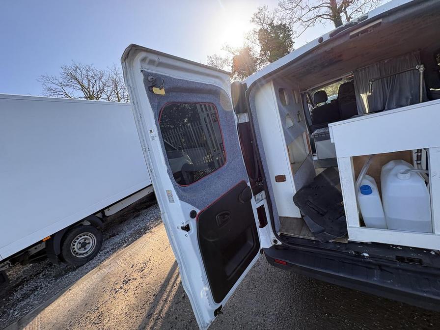 2018 Vauxhall Vivaro – Model: Vivaro  2900 Sportive CDTi – DV18SJO