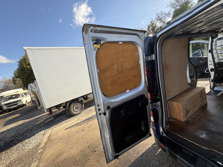 2019 Vauxhall Vivaro – Model: Vivaro 2700 Sport CDTi BT S/S – VU19KLK