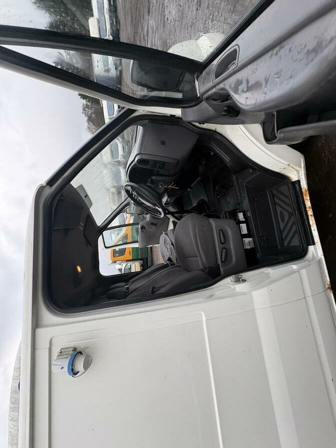 2005 Ford Transit – Model: Transit 280 SWB – HK55JUU